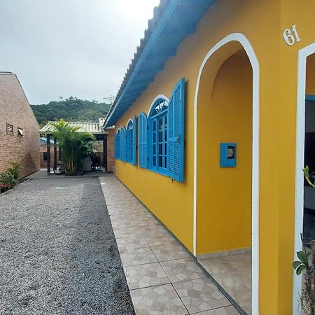 Casa 300M Da Praia Com Lindo Jardim! Florianópolis Esterno foto